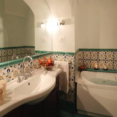 Amazing Boasting Enchanting Views Holiday home Positano